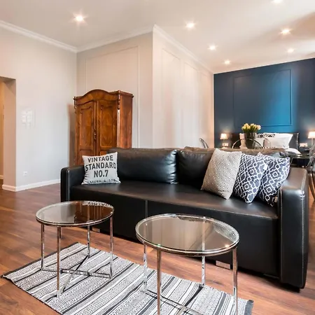 Livingroom 1 Self Check-in 24h