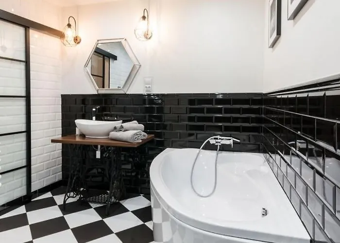 Livingroom 1 Self Check-in 24h Апартаменты *